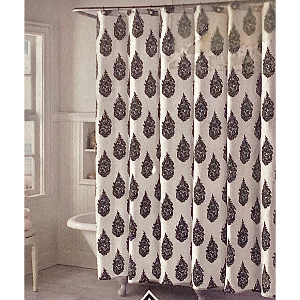Style Lounge Celeste White Black Shower Curtain Paisley Medallion 72”x72”